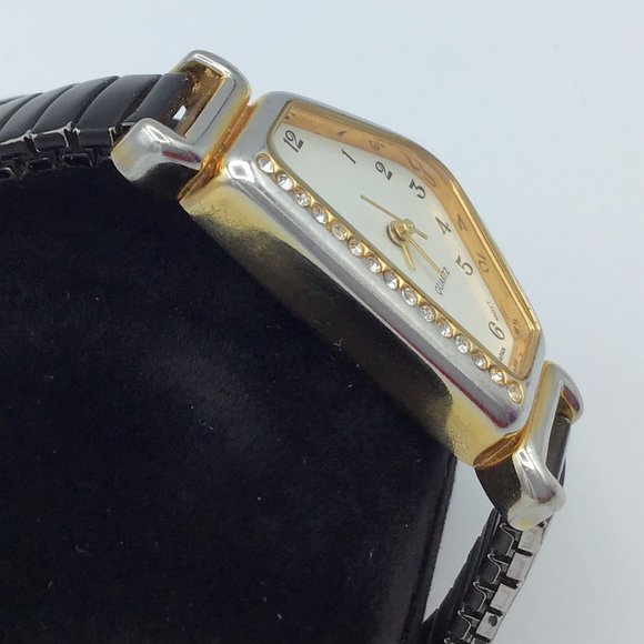 Funky Vintage Quartz Rhinestone Watch - Picture 8 of 15